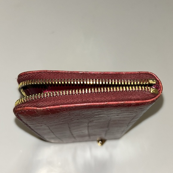 Miu Miu Red Croc-Embossed Zip Wallet - Picture 5 of 12